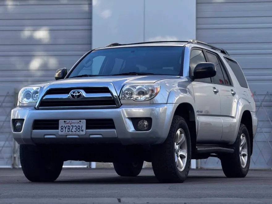 2006 Toyota 4Runner SR5 photo 1