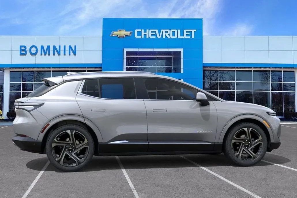2025 Chevrolet Equinox EV 1LT photo 1