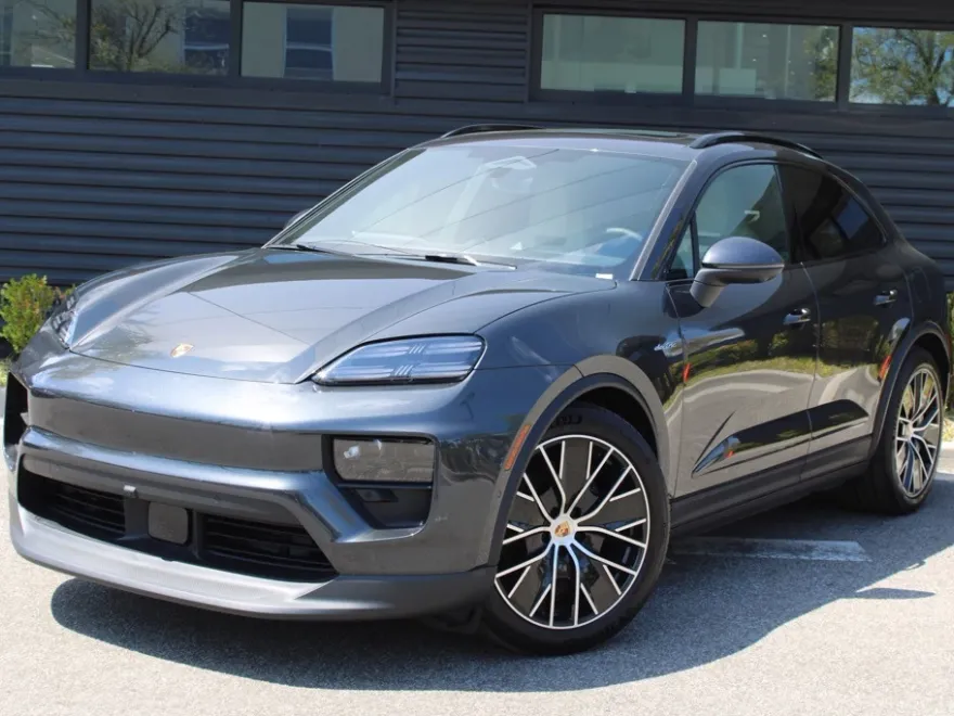 2024 Porsche Macan Electric 4 photo 1