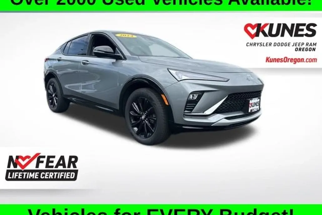 2024 Buick Envista ST photo 1
