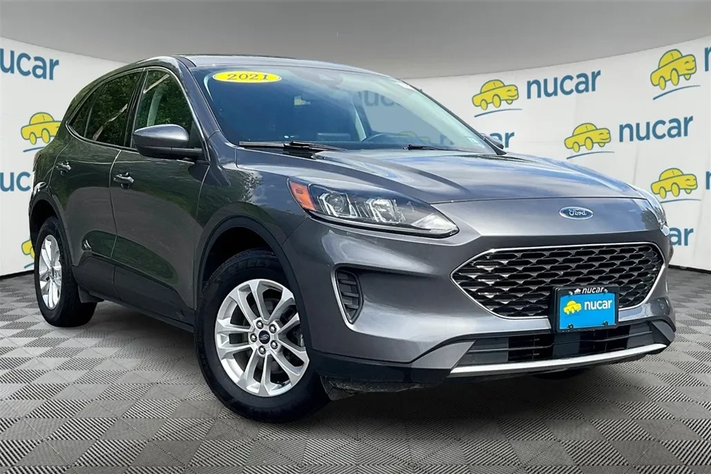 2021 Ford Escape SE photo 1