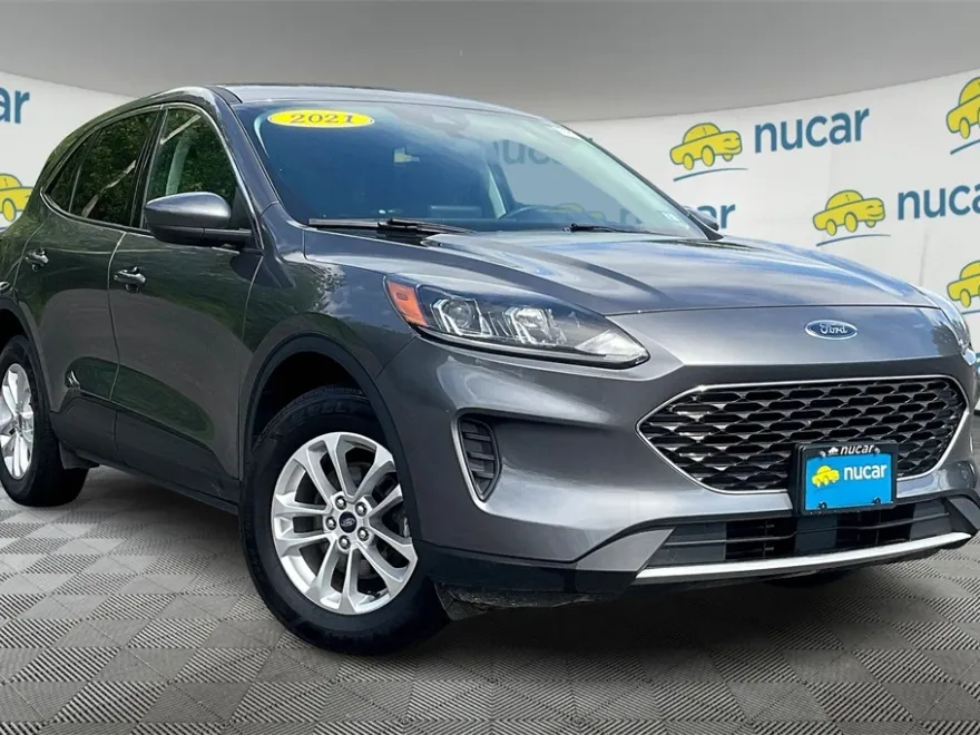 2021 Ford Escape SE photo 1