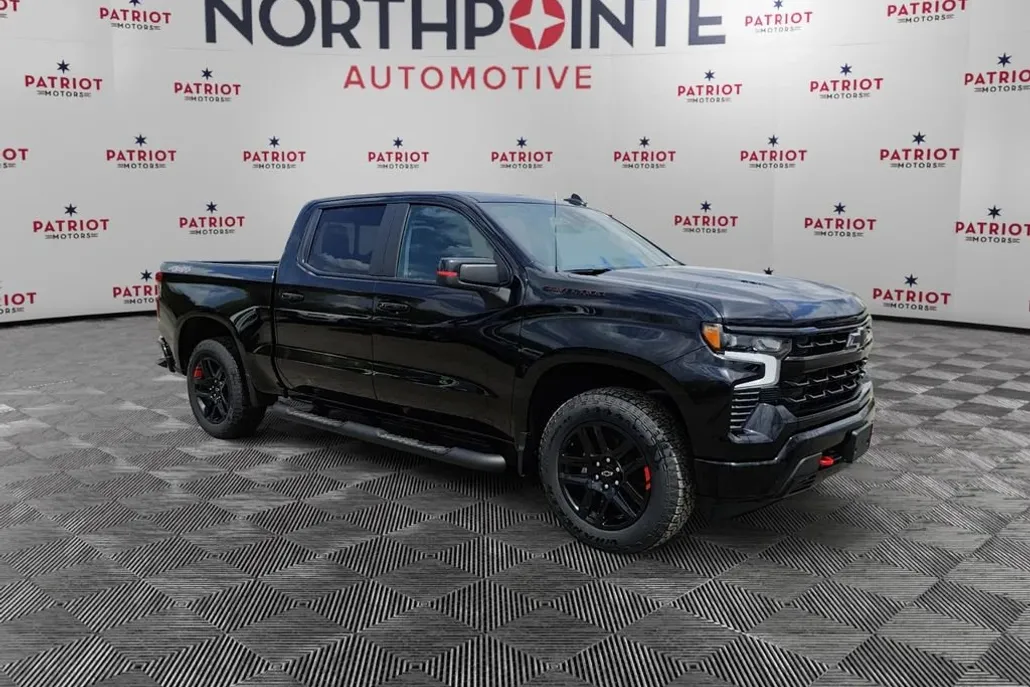 2025 Chevrolet Silverado 1500 RST photo 1