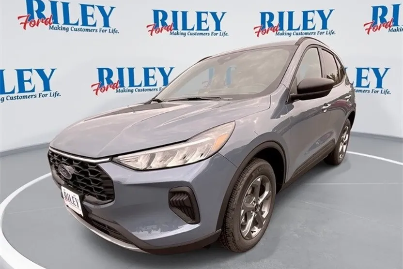 2025 Ford Escape ST-Line photo 1