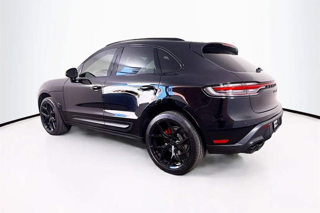 2023 Porsche Macan S photo 1