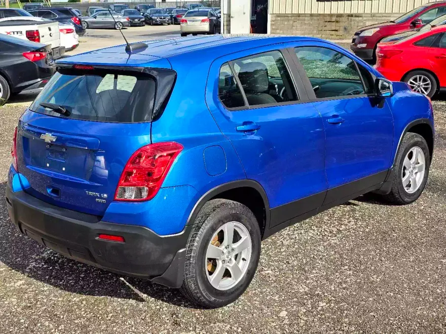 2016 Chevrolet Trax LS photo 1