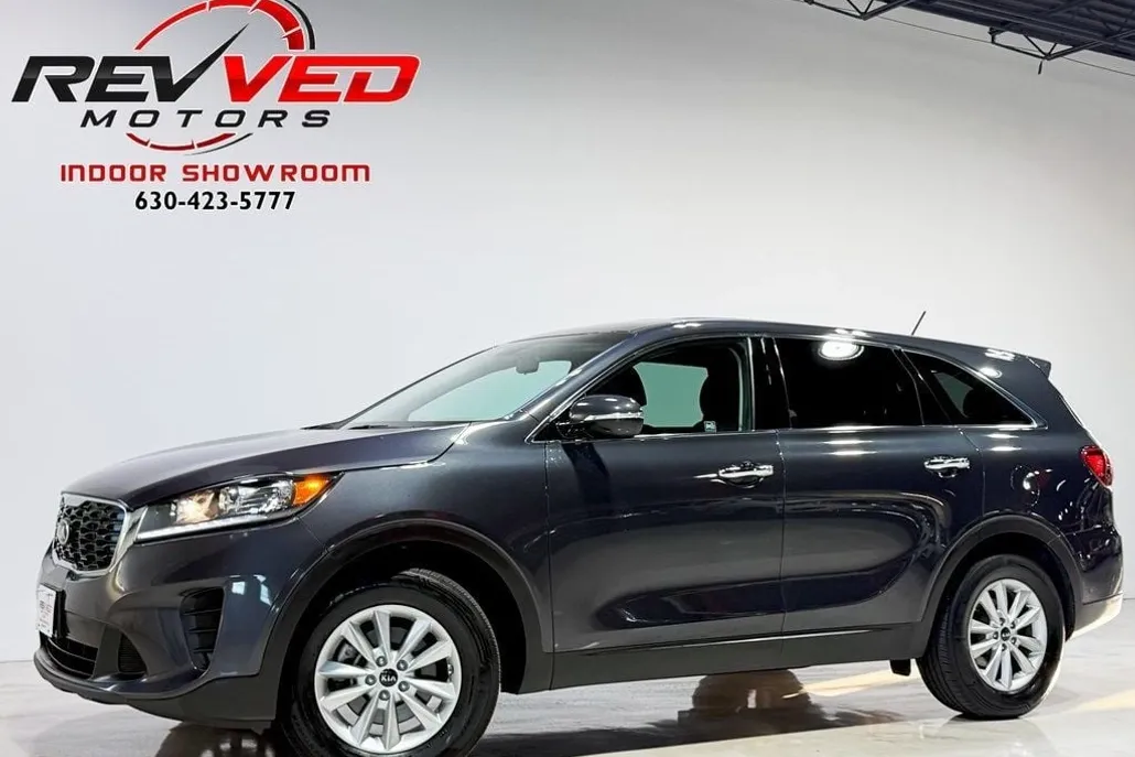 2019 Kia Sorento LX photo 1