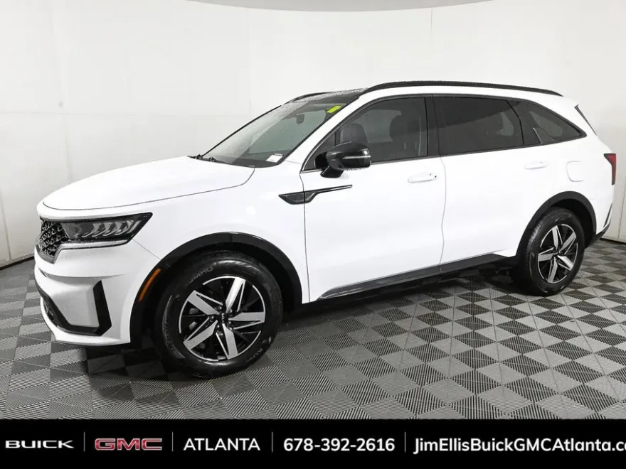 2023 Kia Sorento S photo 1