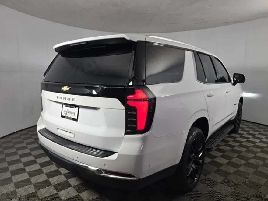 2025 Chevrolet Tahoe LS photo 1