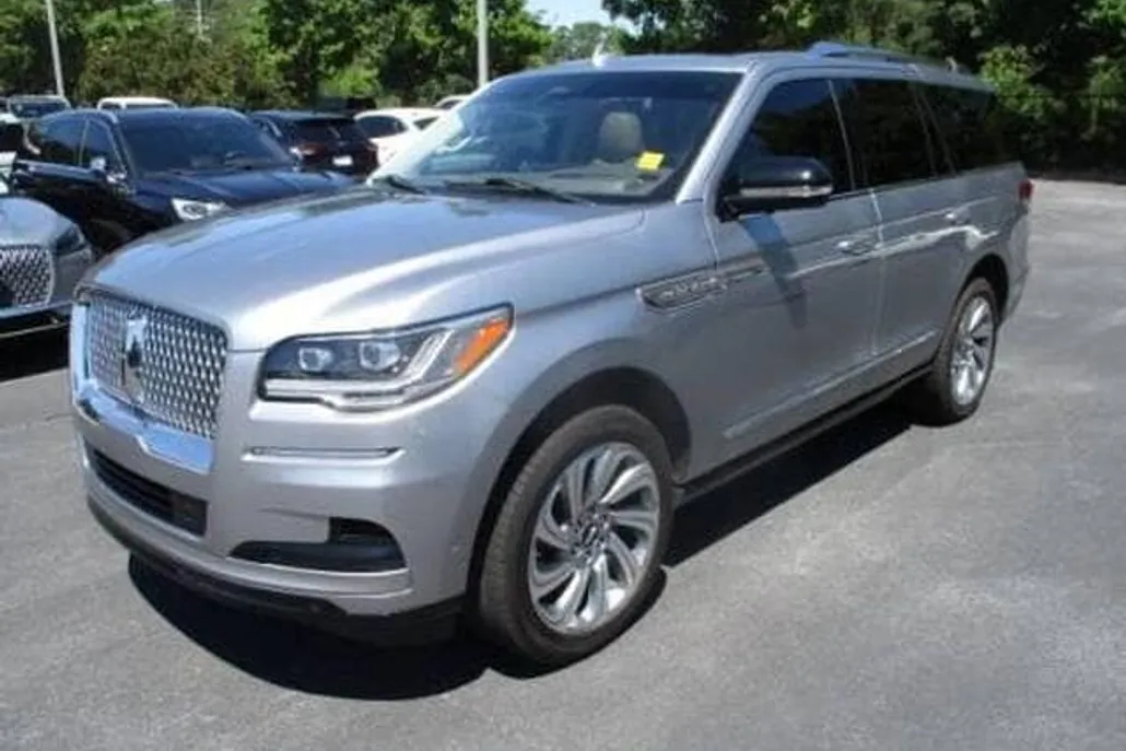 2024 Lincoln Navigator Reserve photo 1