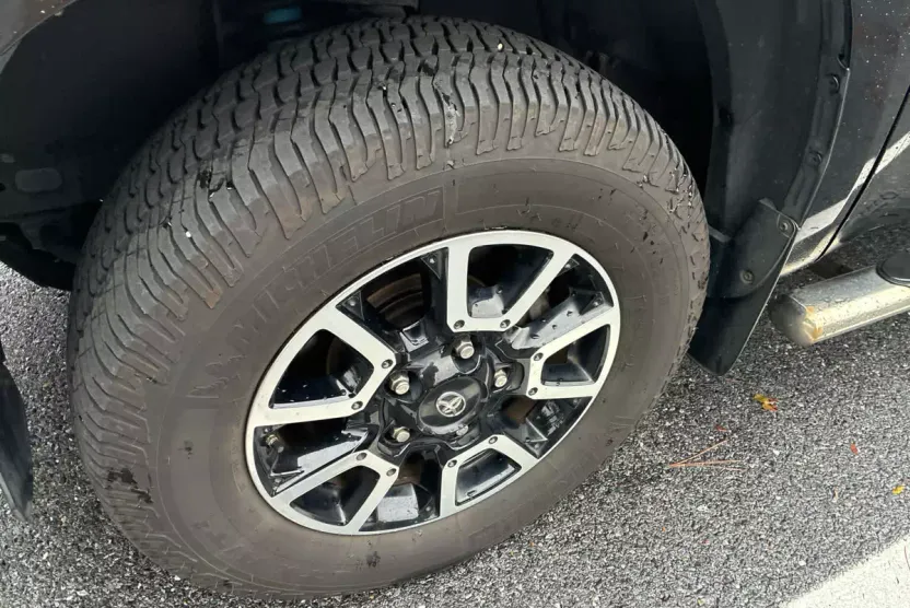 2017 Toyota Tundra Limited photo 1