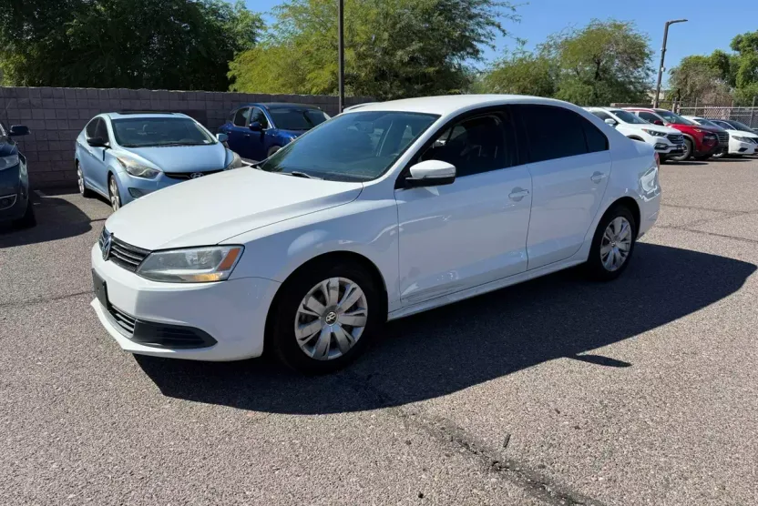 2013 Volkswagen Jetta 2.5L SE photo 1