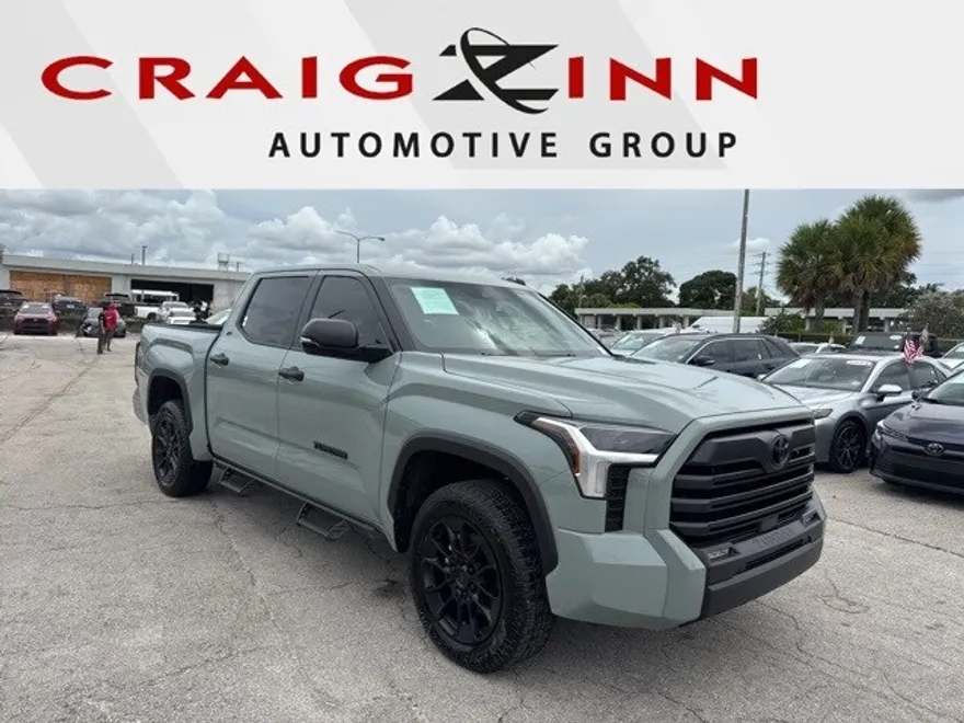 2025 Toyota Tundra SR5 photo 1