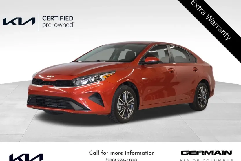 2024 Kia Forte LXS photo 1