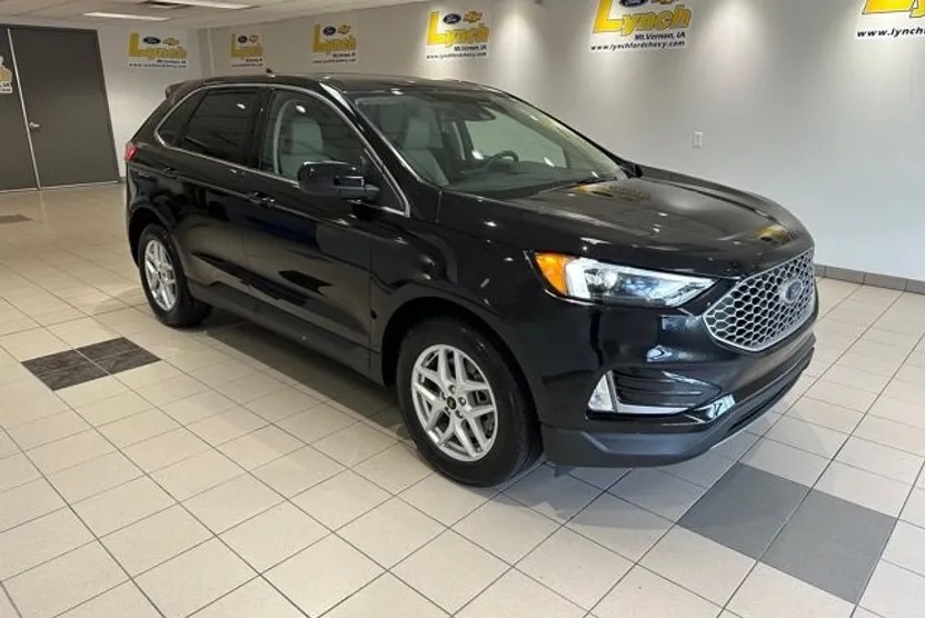 2024 Ford Edge SEL photo 1