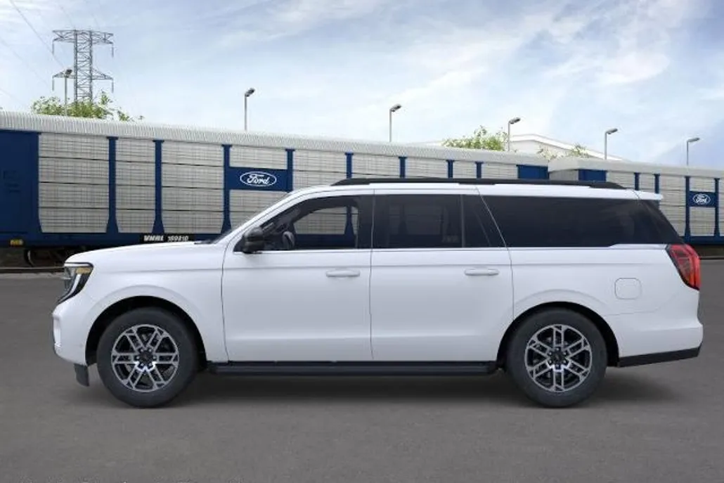 2025 Ford Expedition MAX photo 1