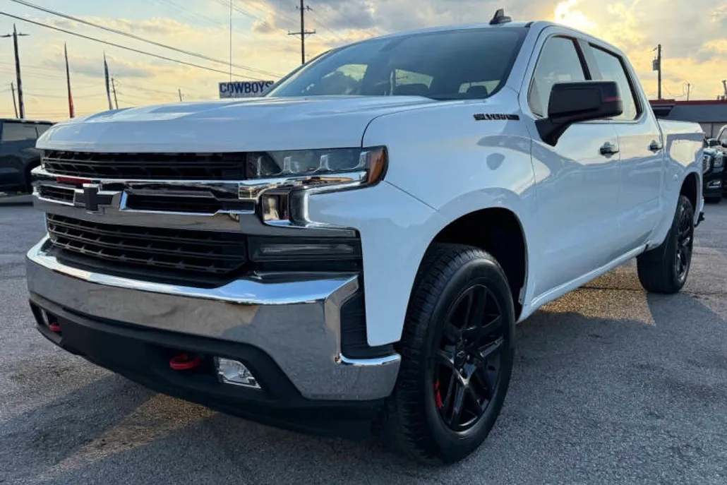 2022 Chevrolet Silverado 1500 RST photo 1