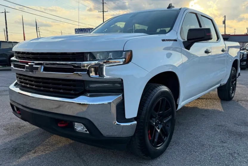 2022 Chevrolet Silverado 1500 RST photo 1