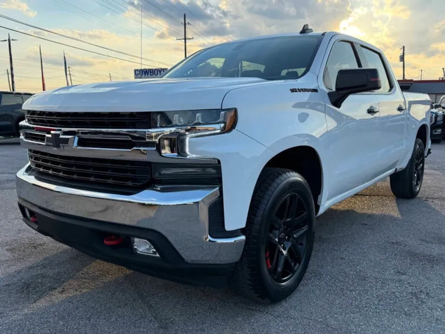 2022 Chevrolet Silverado 1500 RST photo 1