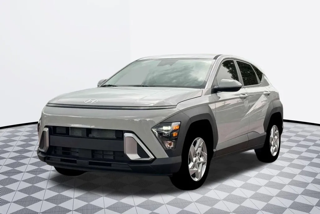 2026 Hyundai Kona SE photo 1