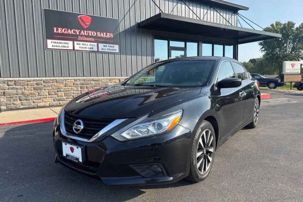 2018 Nissan Altima 2.5 SV photo 1
