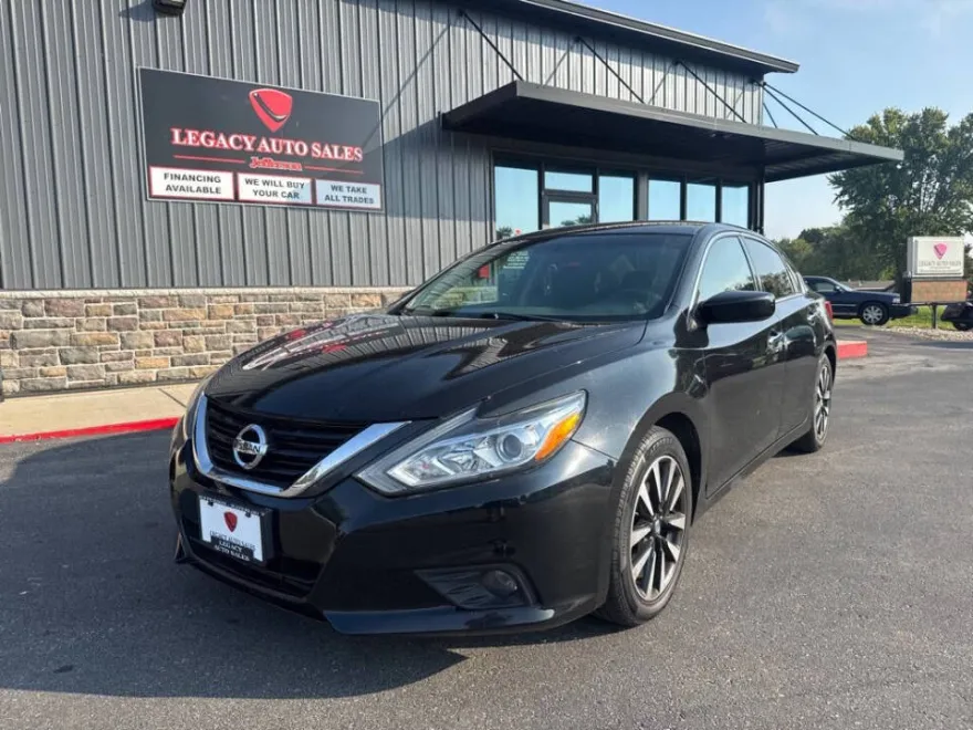 2018 Nissan Altima 2.5 SV photo 1