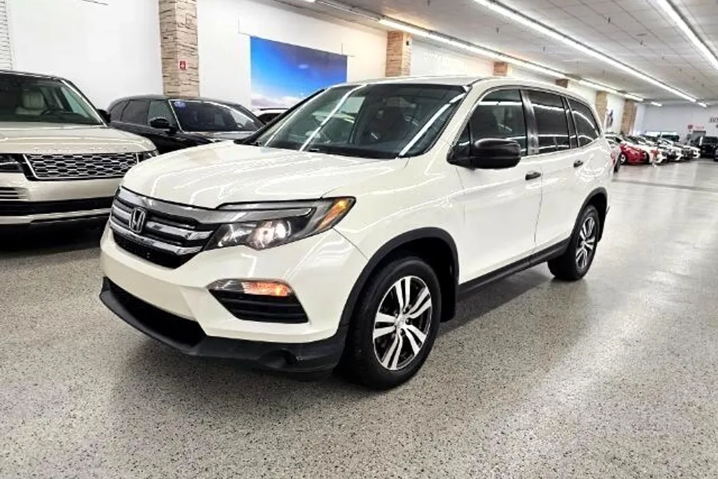 2018 Honda Pilot LX photo 1