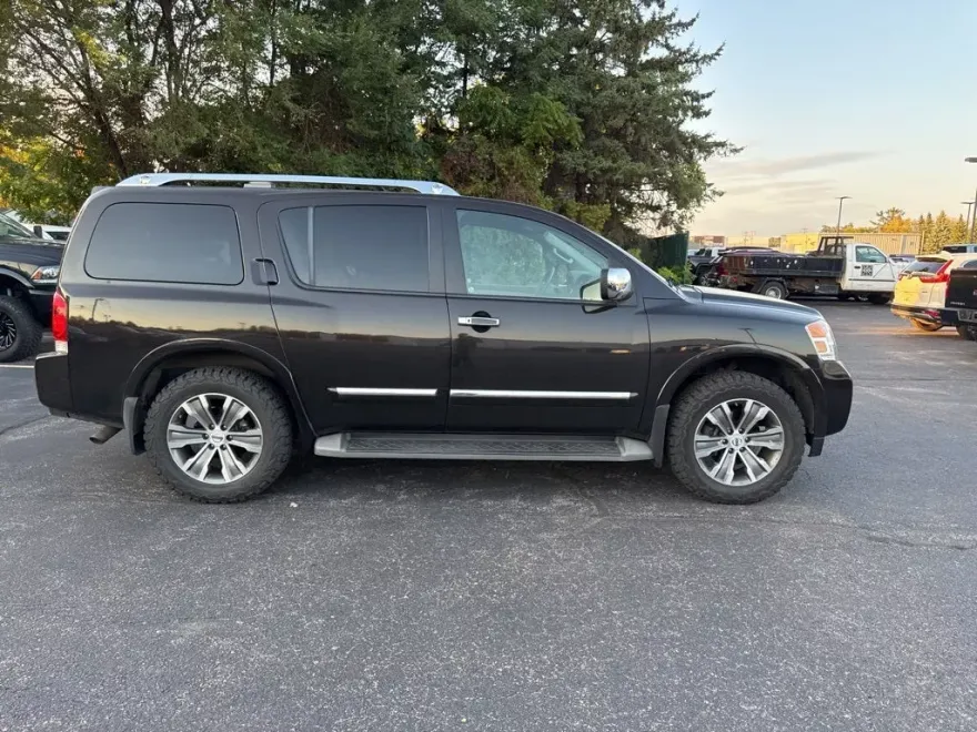 2015 Nissan Armada SL photo 1