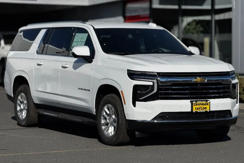2026 Chevrolet Suburban LT photo 1