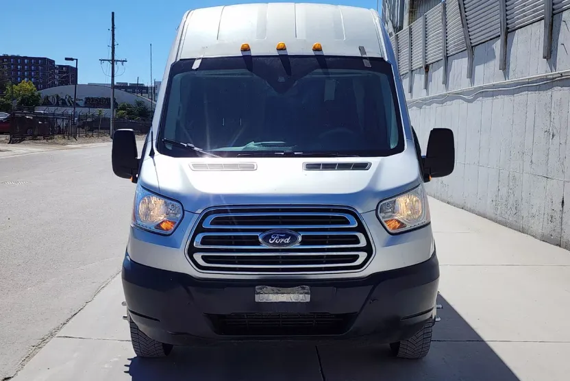 2018 Ford Transit XLT photo 1