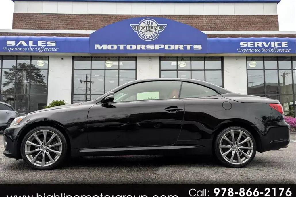 2013 Lexus IS 250C photo 1