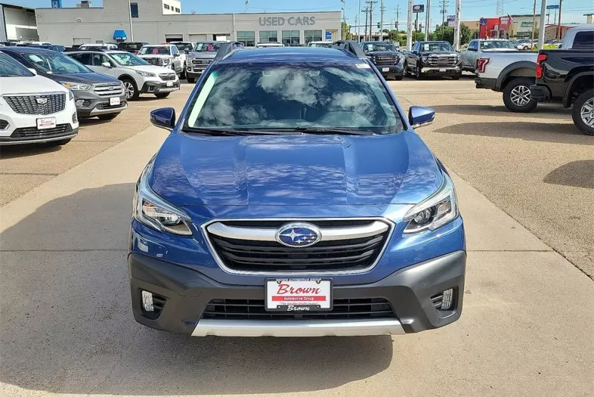 2022 Subaru Outback Limited photo 1