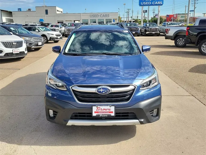 2022 Subaru Outback Limited photo 1