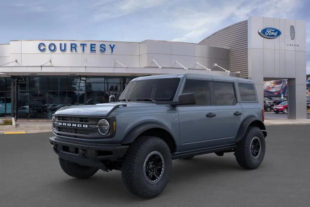 2024 Ford Bronco Black Diamond photo 1