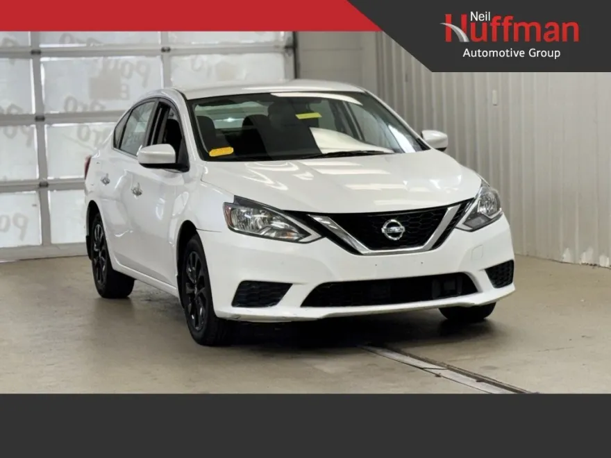 2018 Nissan Sentra SV photo 1