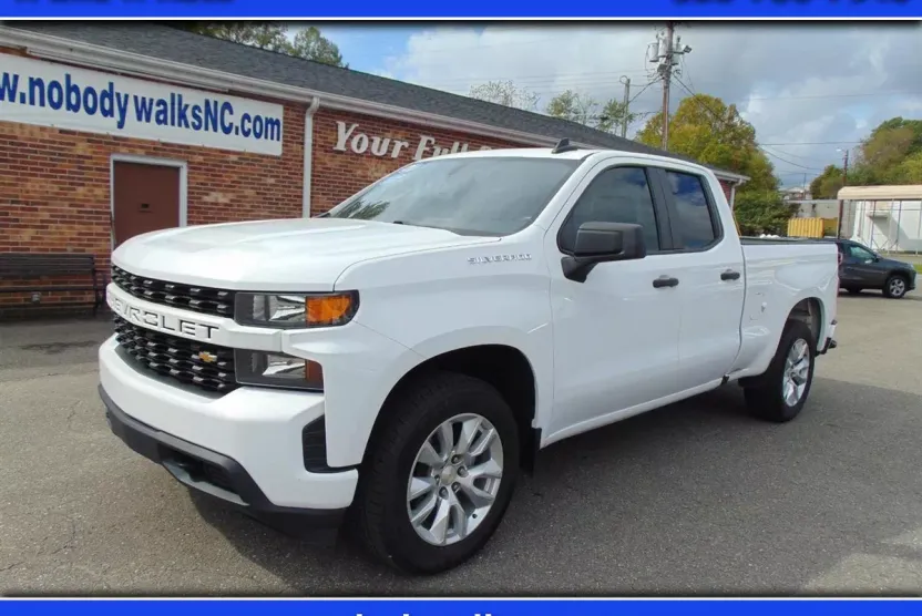 2021 Chevrolet Silverado 1500 Custom photo 1