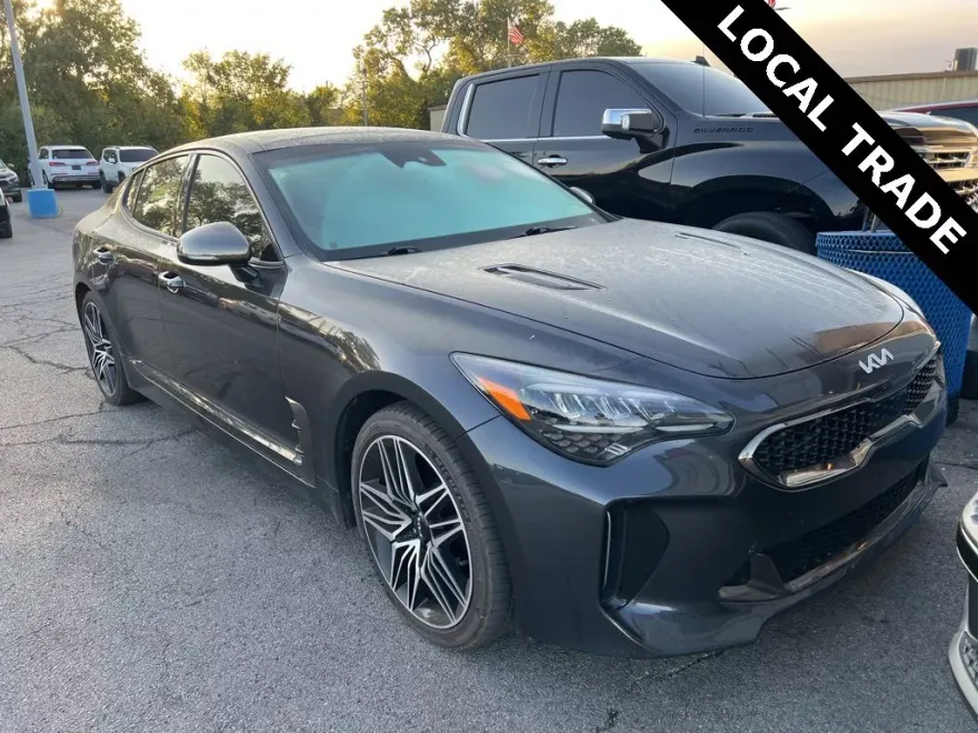 2022 Kia Stinger GT1 photo 1