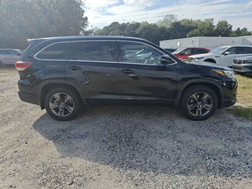 2017 Toyota Highlander Limited Platinum photo 1