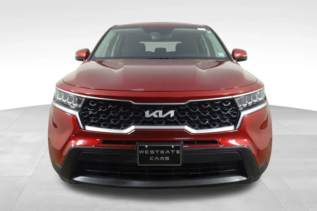 2022 Kia Sorento LX photo 1