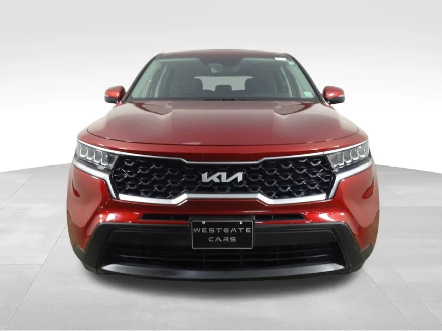 2022 Kia Sorento LX photo 1