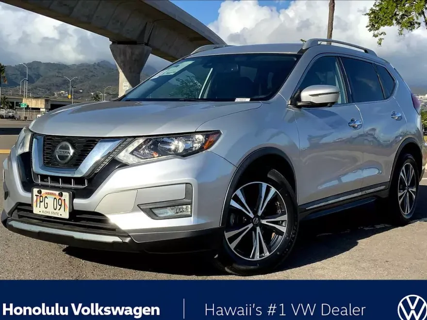 2018 Nissan Rogue SL photo 1