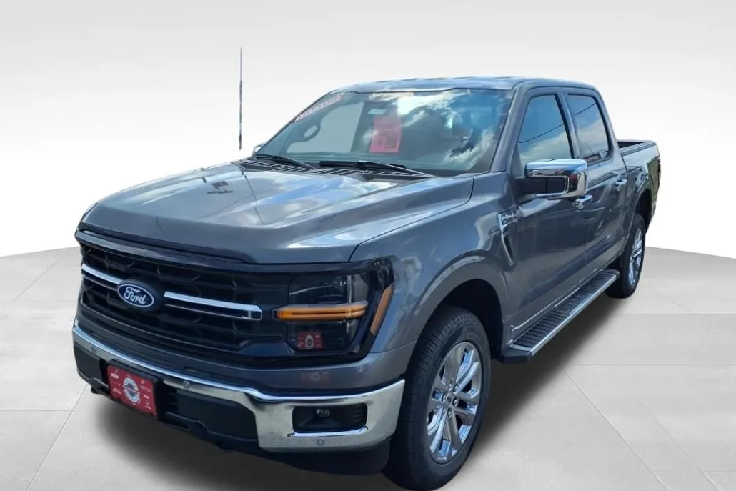 2025 Ford F-150 XLT photo 1
