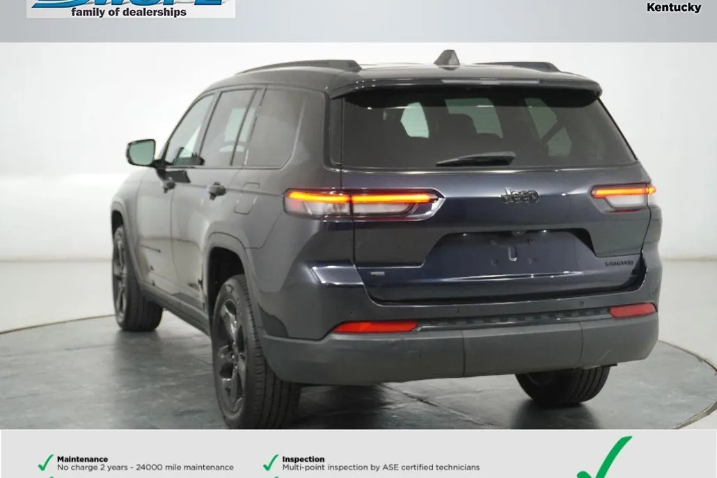 2023 Jeep Grand Cherokee Limited photo 1