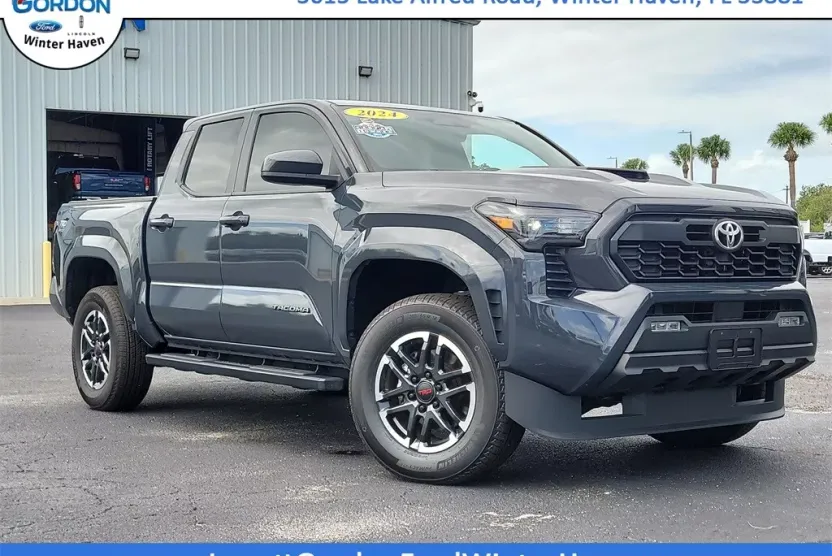 2024 Toyota Tacoma TRD Sport photo 1