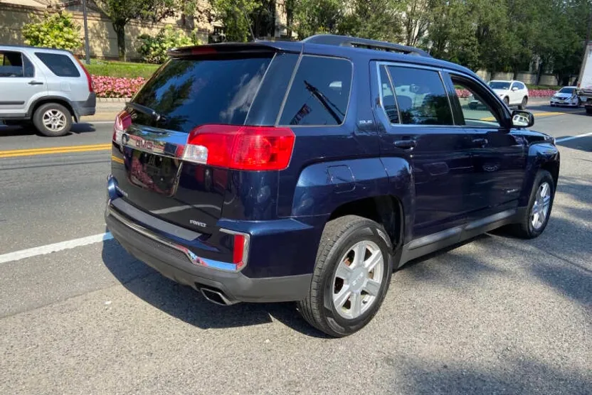 2016 Gmc Terrain SLE photo 1
