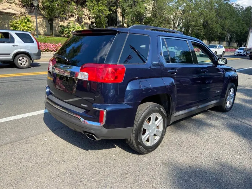 2016 Gmc Terrain SLE photo 1