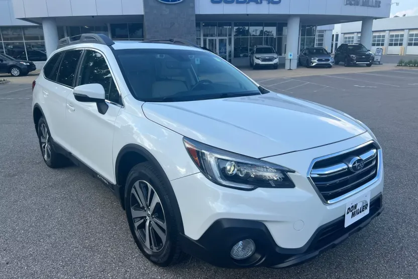 2019 Subaru Outback Limited photo 1