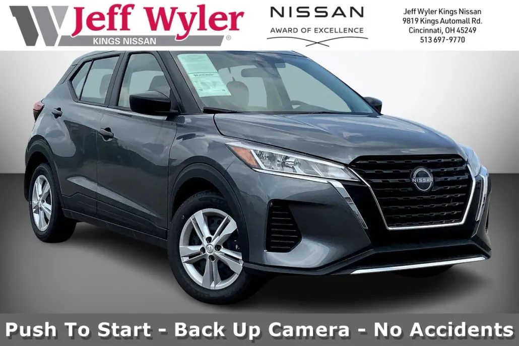 2025 Nissan Kicks Play S photo 1