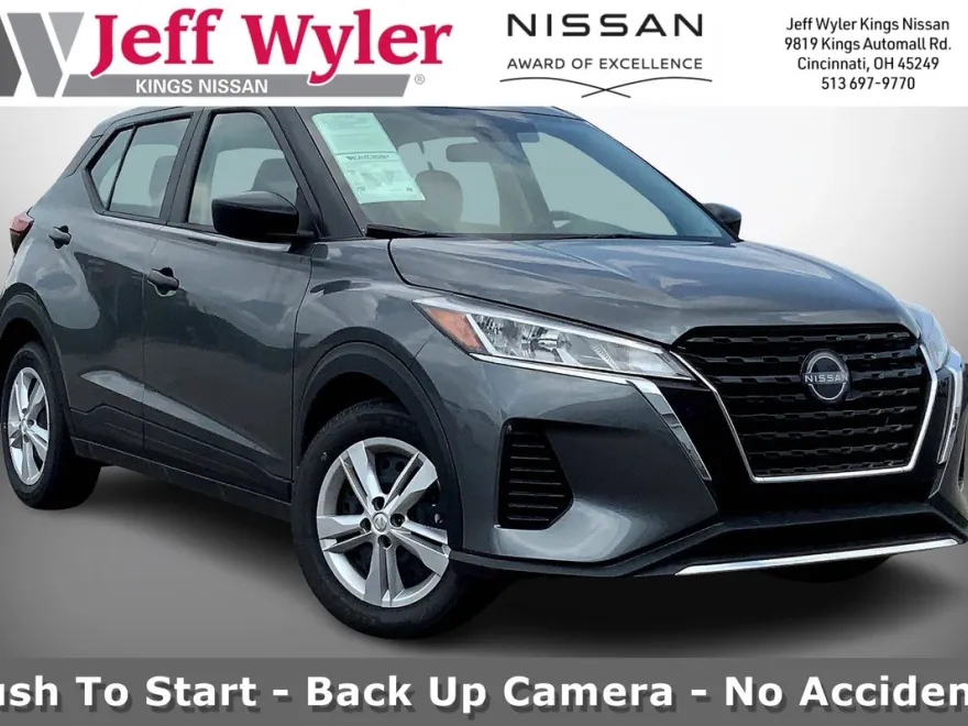 2025 Nissan Kicks Play S photo 1