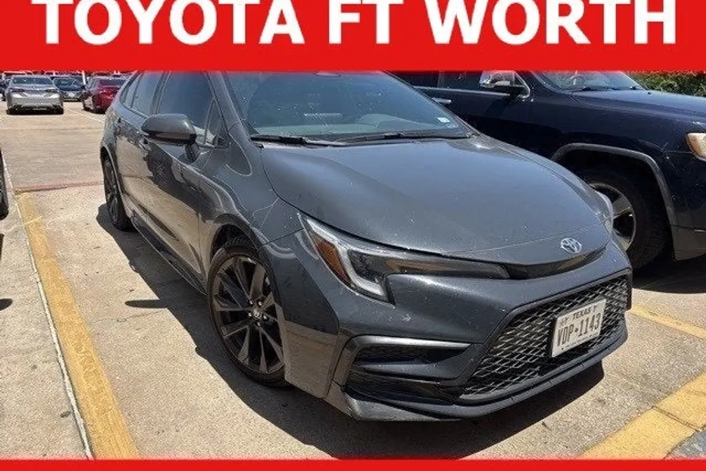 2024 Toyota Corolla SE photo 1